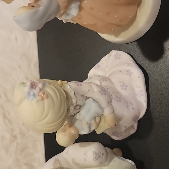 Precious Moments bundle selling together - Picture 4 of 8